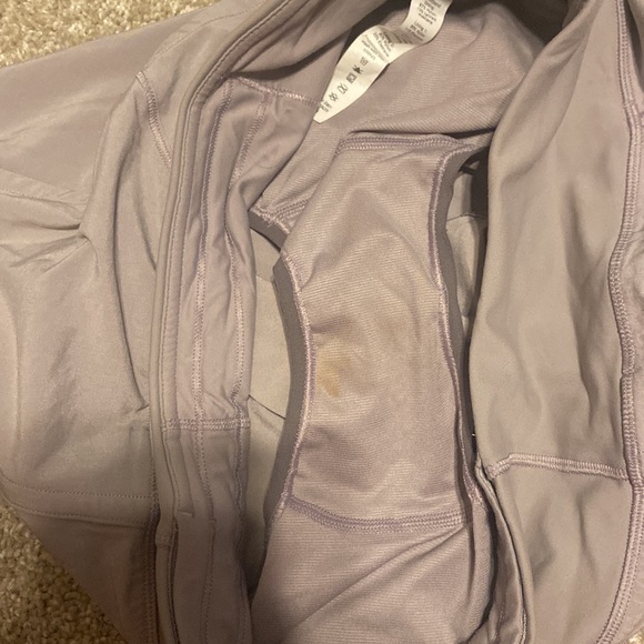 Lululemon shorts - Picture 3 of 4